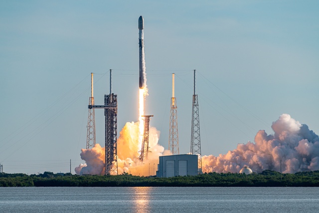 Starlink 10-20 Launches from Cape Canaveral Space Force Station