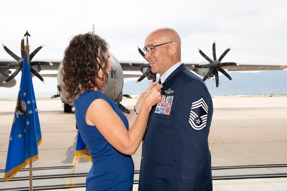 731 AS senior loadmaster retires