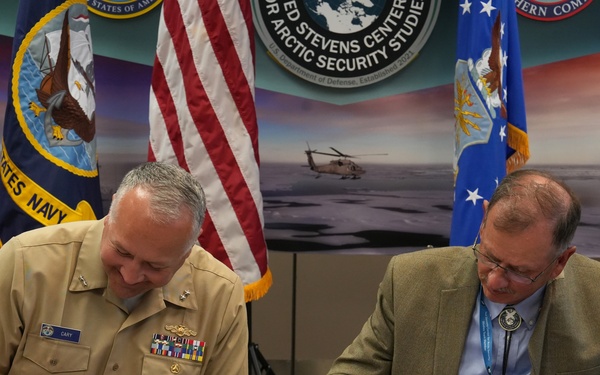 TSC and NOAA sign agreement to strengthen defense readiness