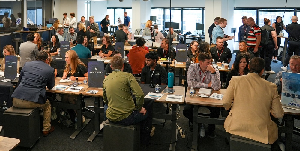AFWERX connects with industry during office hours at Fed Supernova 2025