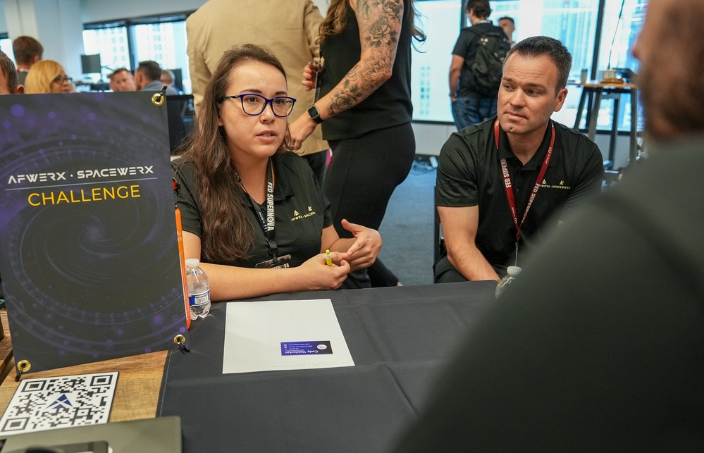 AFWERX connects with industry during office hours at Fed Supernova 2025