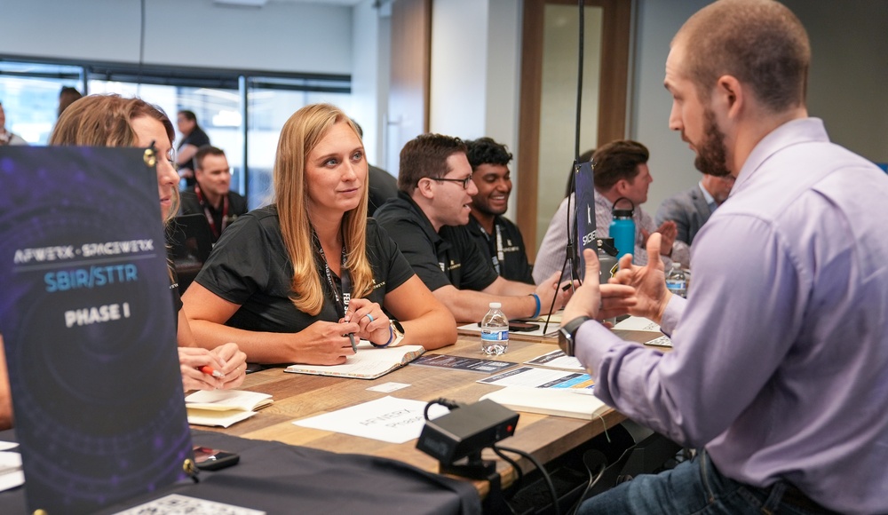 AFWERX connects with industry during office hours at Fed Supernova 2025