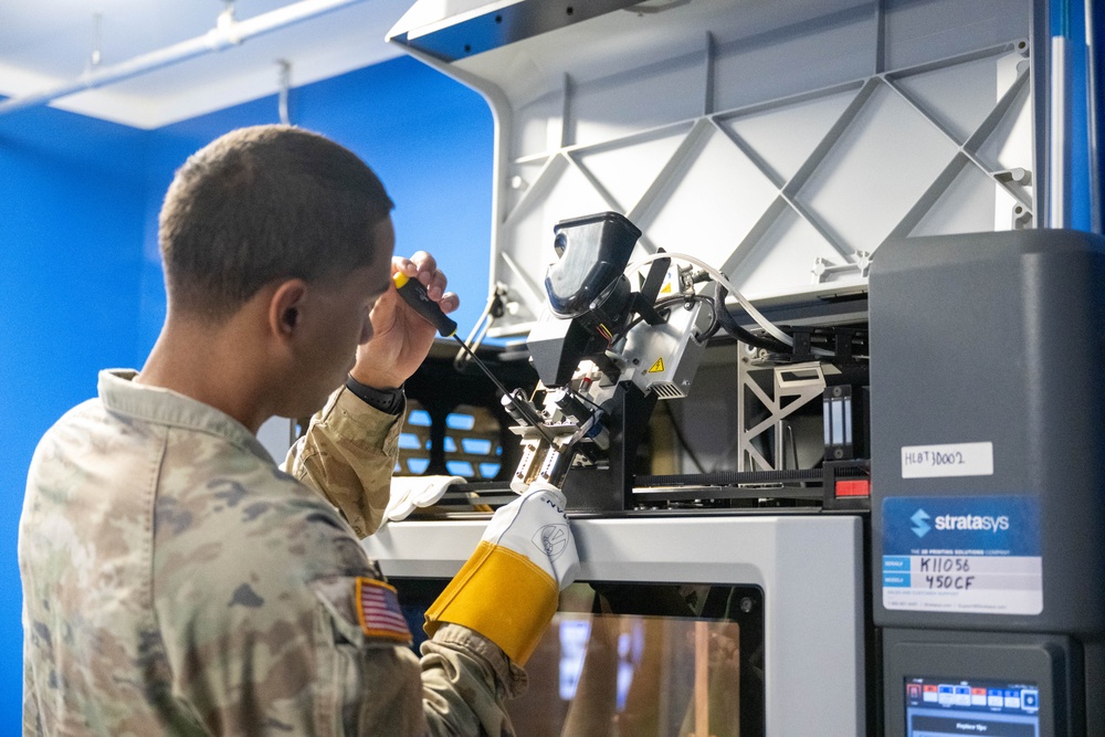 15 MXS hosts 3D printing operator certification course
