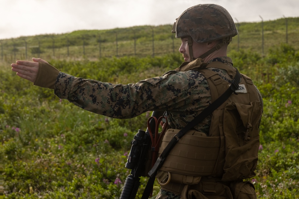 3rd LAAD assists 4th LE Battalion with detainee training
