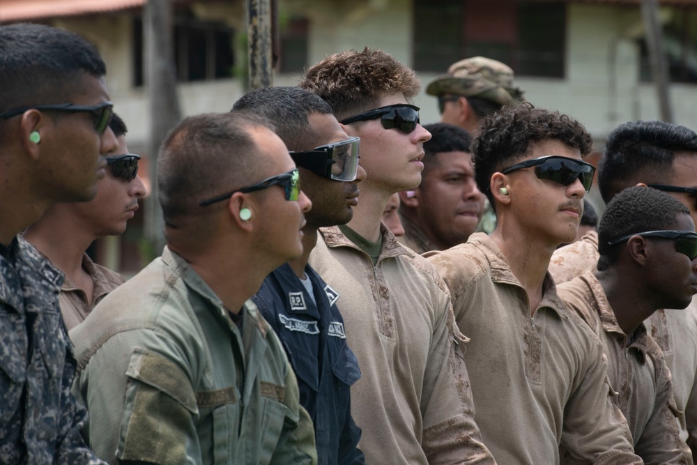 Panamanian and U.S. Forces conduct jungle orientation course