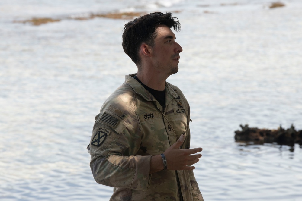 Panamanian and U.S. Forces conduct jungle orientation course