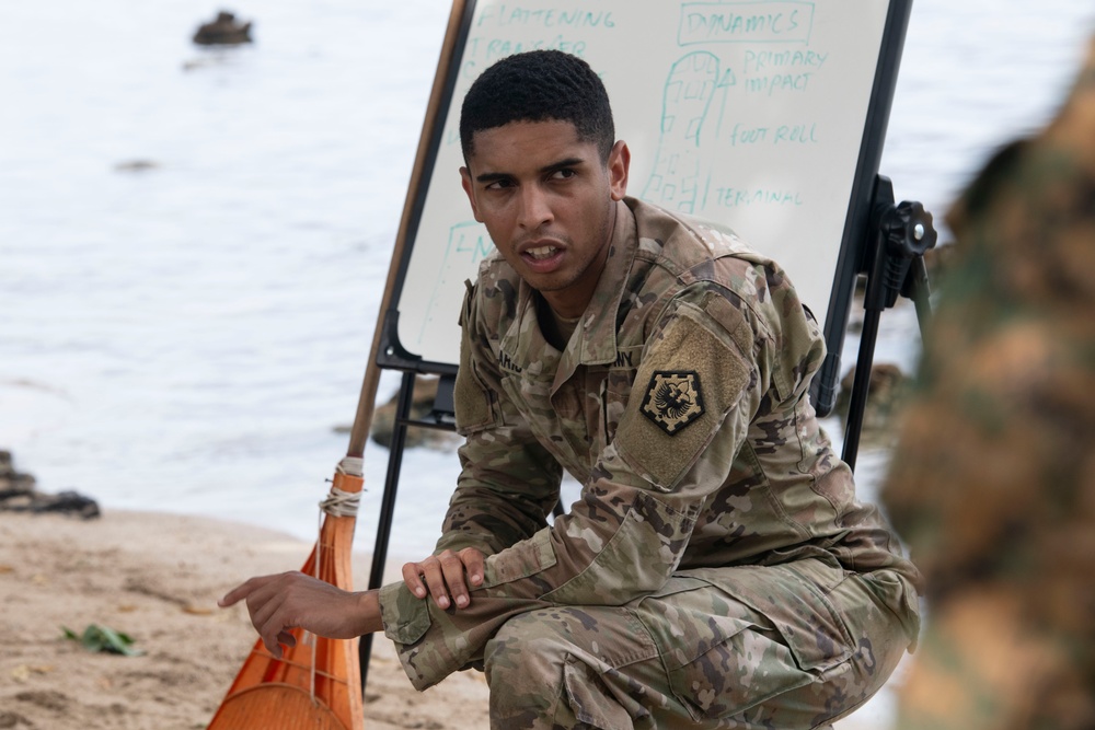 Panamanian and U.S. Forces conduct jungle orientation course