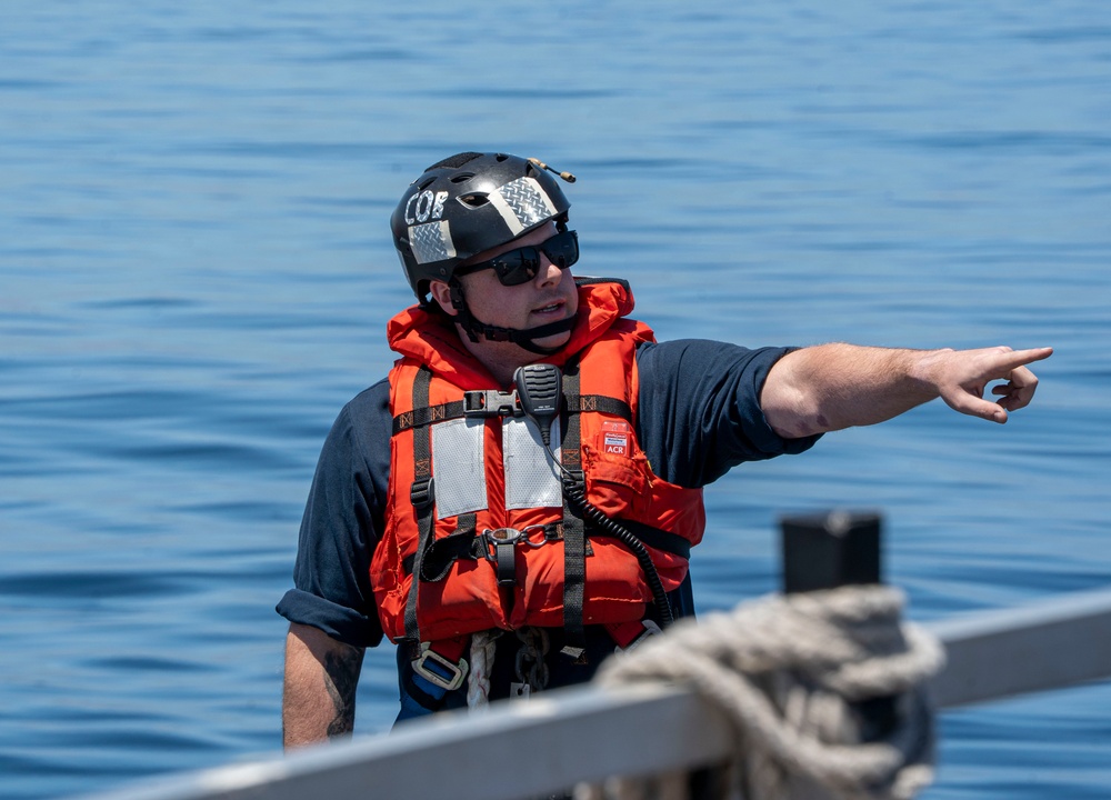 Kentucky Operates In The Pacific Ocean