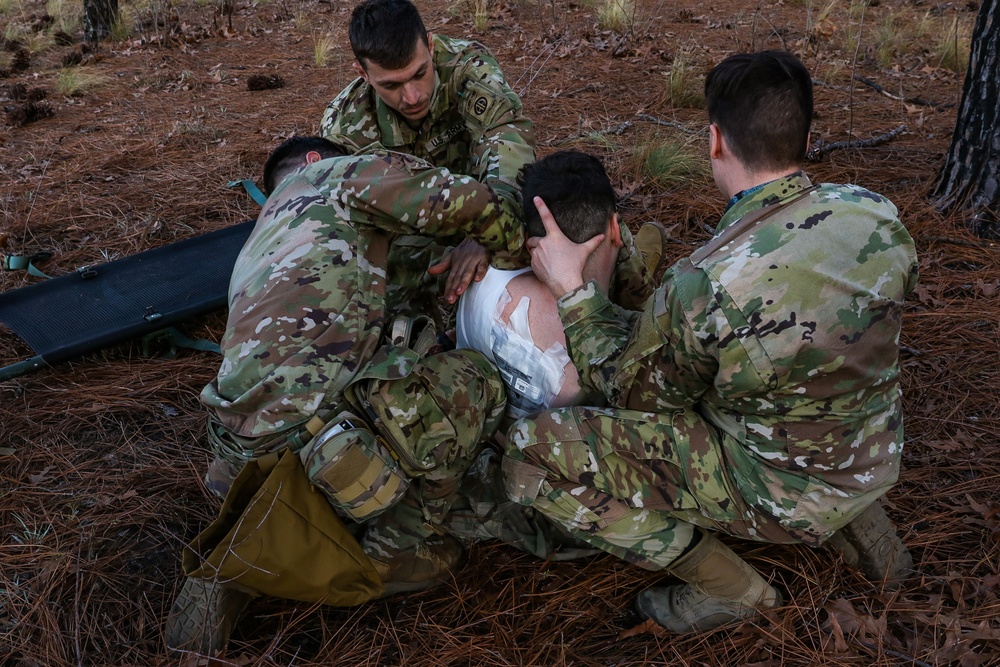 All-American DUSTOFF, medics complete quarterly medical training exercise