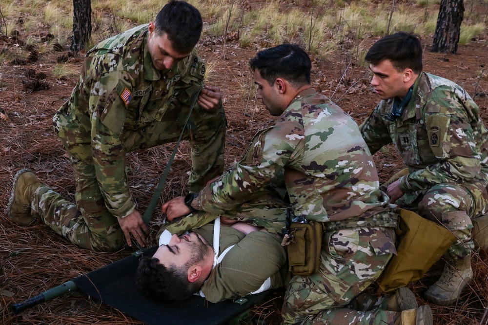 All-American DUSTOFF, medics complete quarterly medical training exercise
