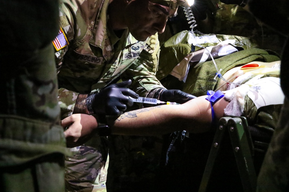 All-American DUSTOFF, medics complete quarterly medical training exercise