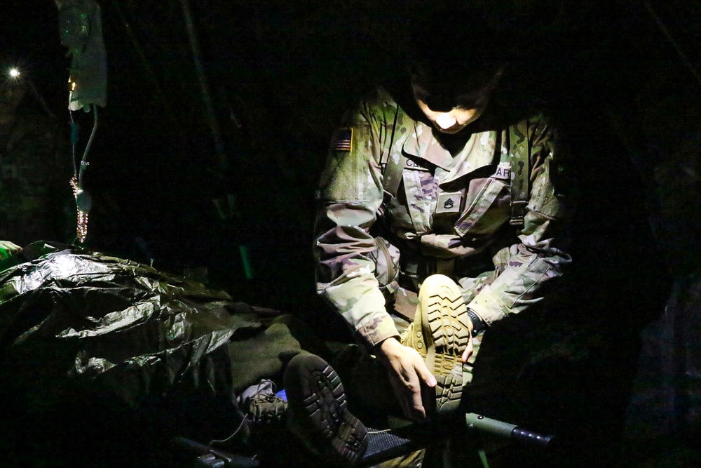 All-American DUSTOFF, medics complete quarterly medical training exercise
