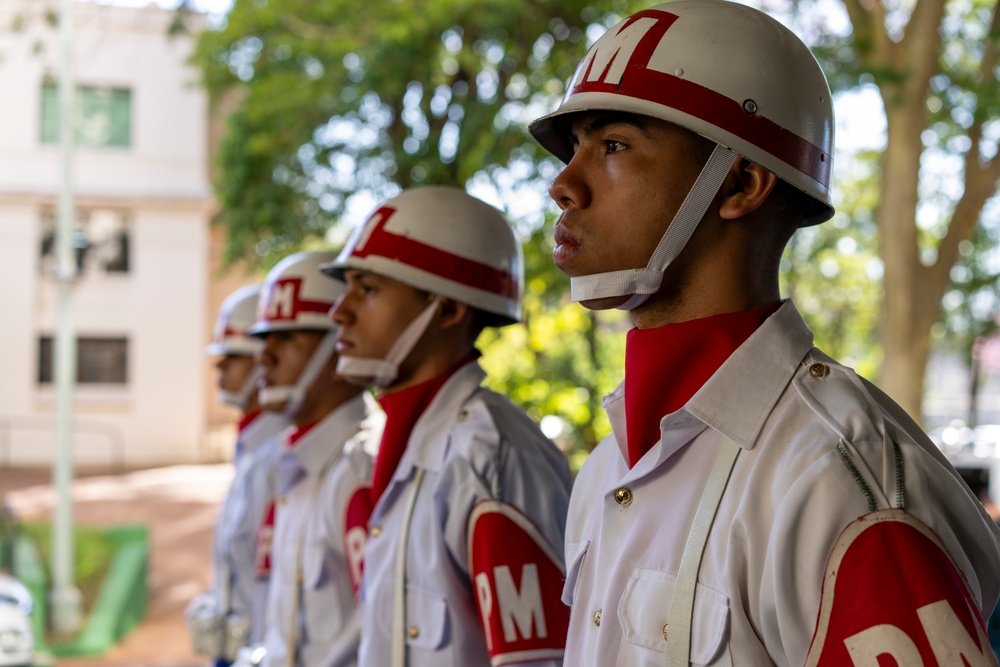 U.S. Awards Legion of Merit to Paraguayan Military Leader
