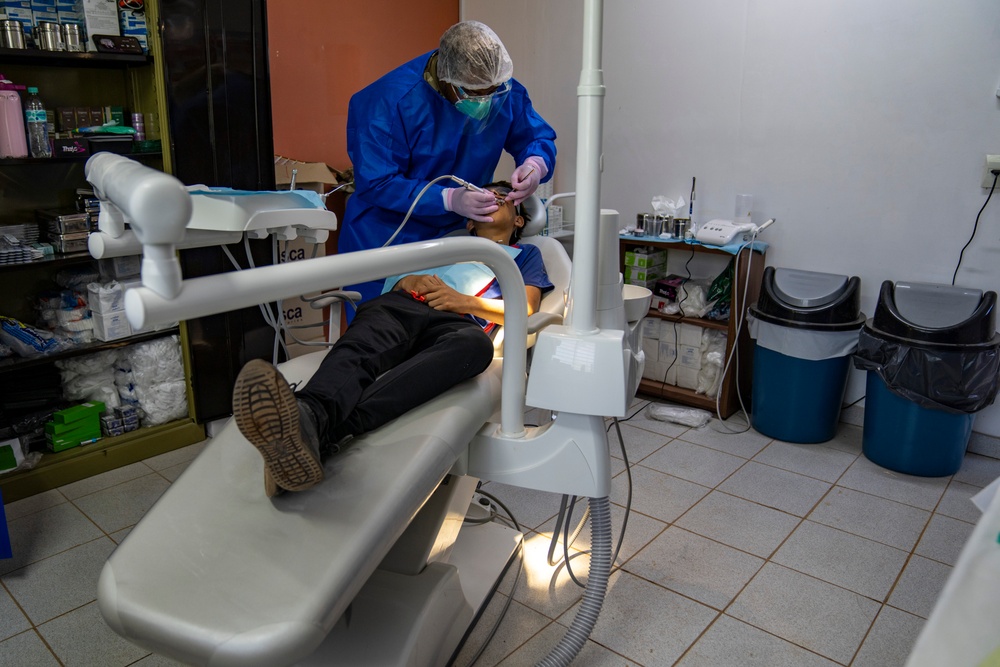 U.S., Paraguay strengthen healthcare partnership with dental suite, eyeglasses donation