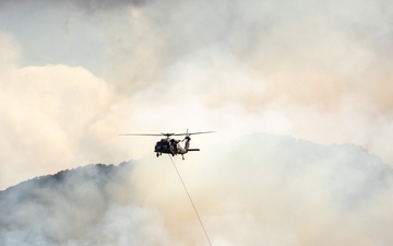 25th CAB and Hawaii Army National Guard Provide Aerial Firefighting Support