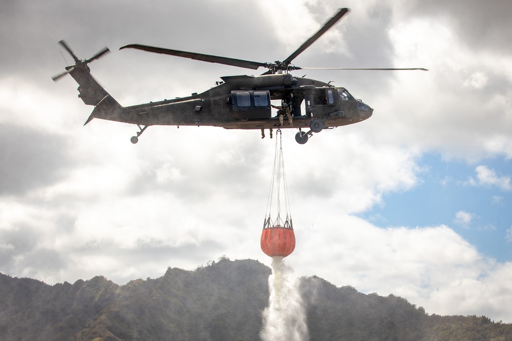 25th CAB and Hawaii Army National Guard Provide Aerial Firefighting Support