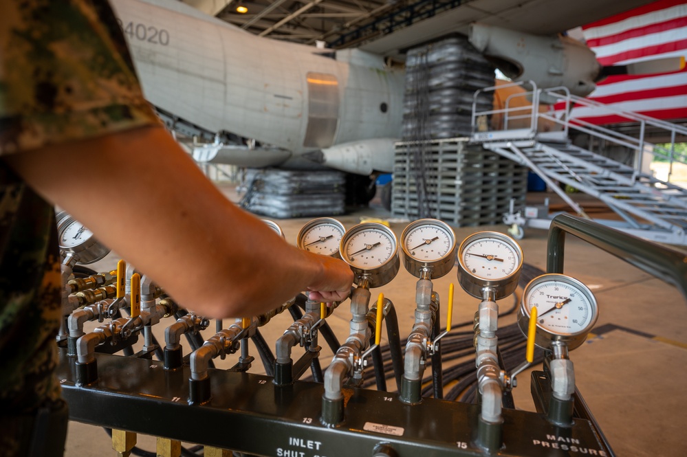 86th MXS hosts Serbian military for CDDAR training
