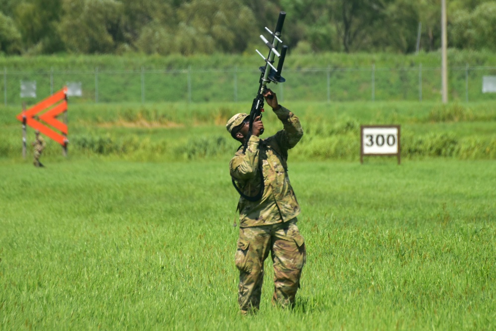 652 Air Defense conducts Dronebuster Training with 5-17  Air Cavalry Squadron.