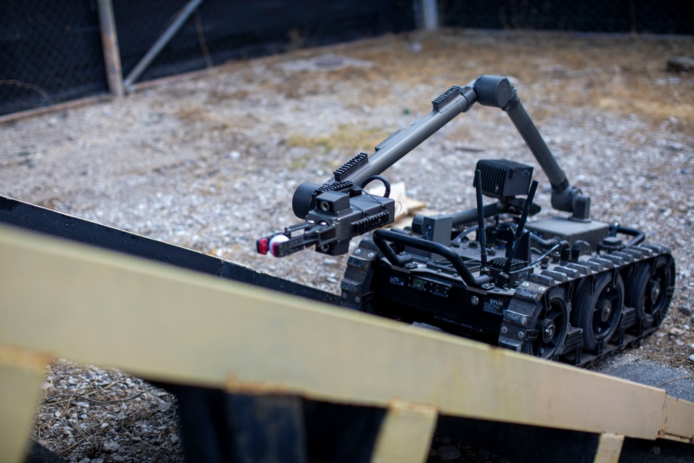 ‘Wall-E’ on the Front Lines: EOD Soldiers Train for Real-World Explosives