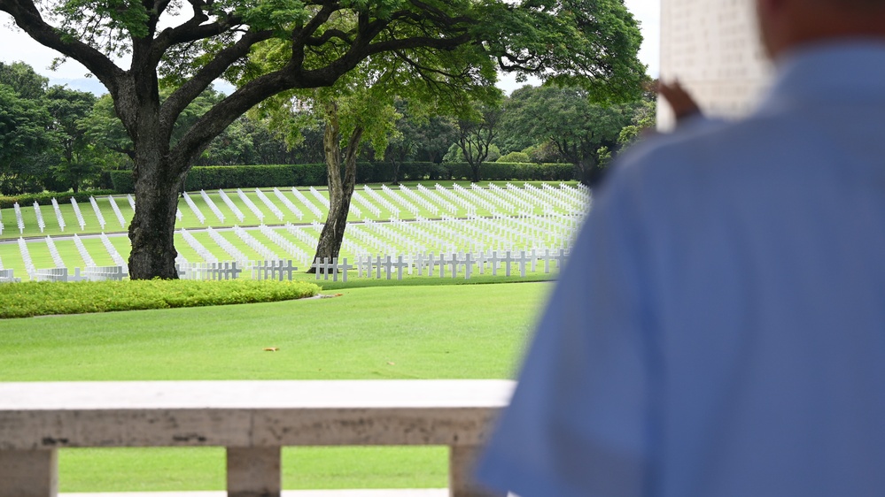 Gen. Healy visits Manila American Cemetery