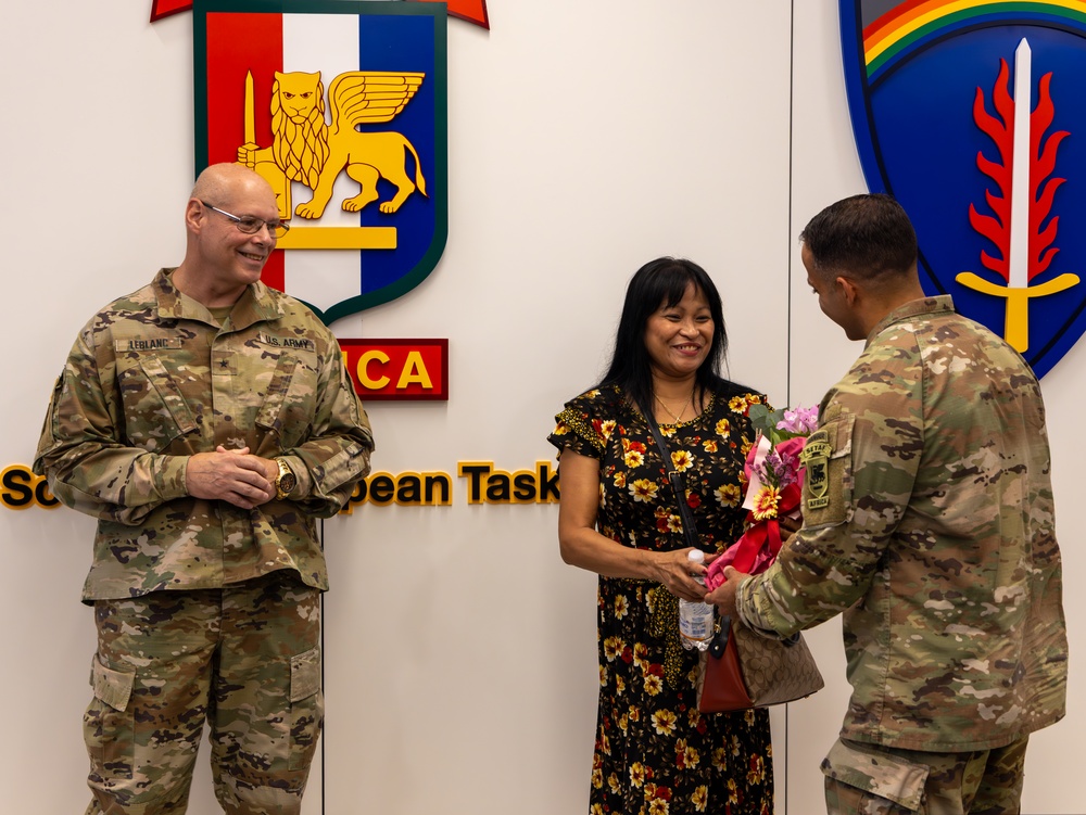 Brig. Gen. LeBlanc receives farewell ceremony from SETAF-AF