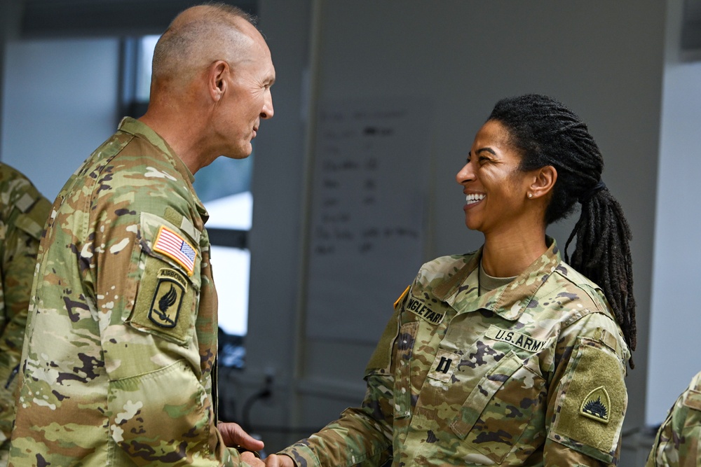 U.S. Army Chief of Staff, Sgt. Maj. of the Army visit D.C. Safe and Beautiful Task Force