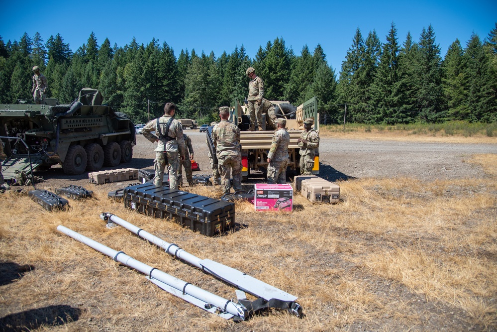 LESUD AEVEX loading with 5/20th Soldiers