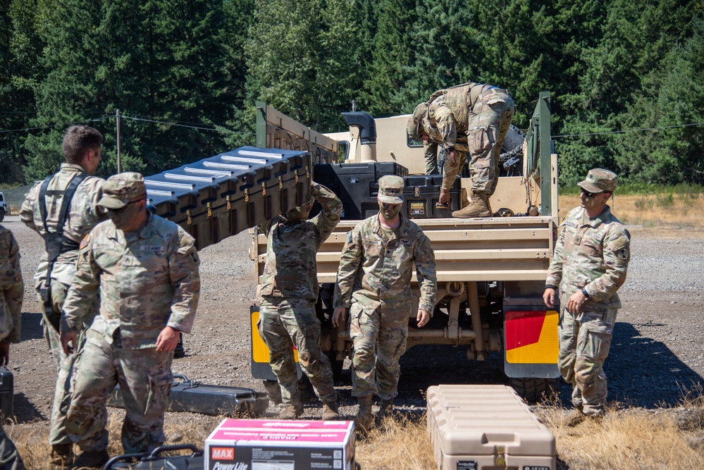 LESUD AEVEX loading with 5/20th Soldiers