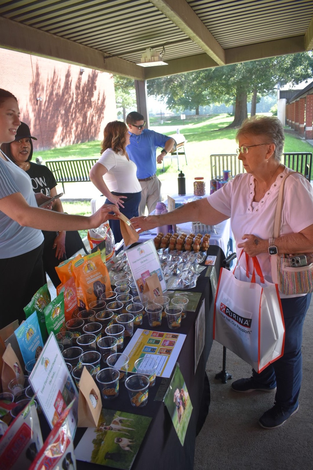 Pet expos help commissaries draw attention to extra patron savings for food, medicines, supplies