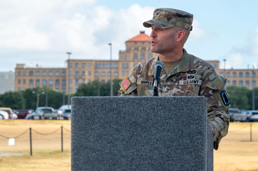 470th Military Intelligence Brigade Change of Command