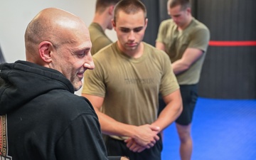 Special Warfare trainees practice combatives