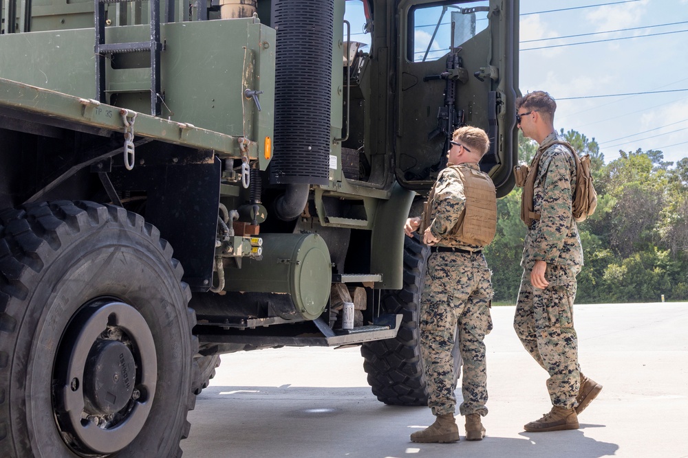 CLB-24 battalion field exercise: Convoy Operations