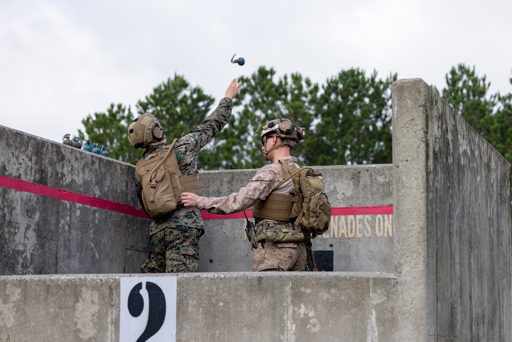 Marines with School of Infantry - East train to throw grenades