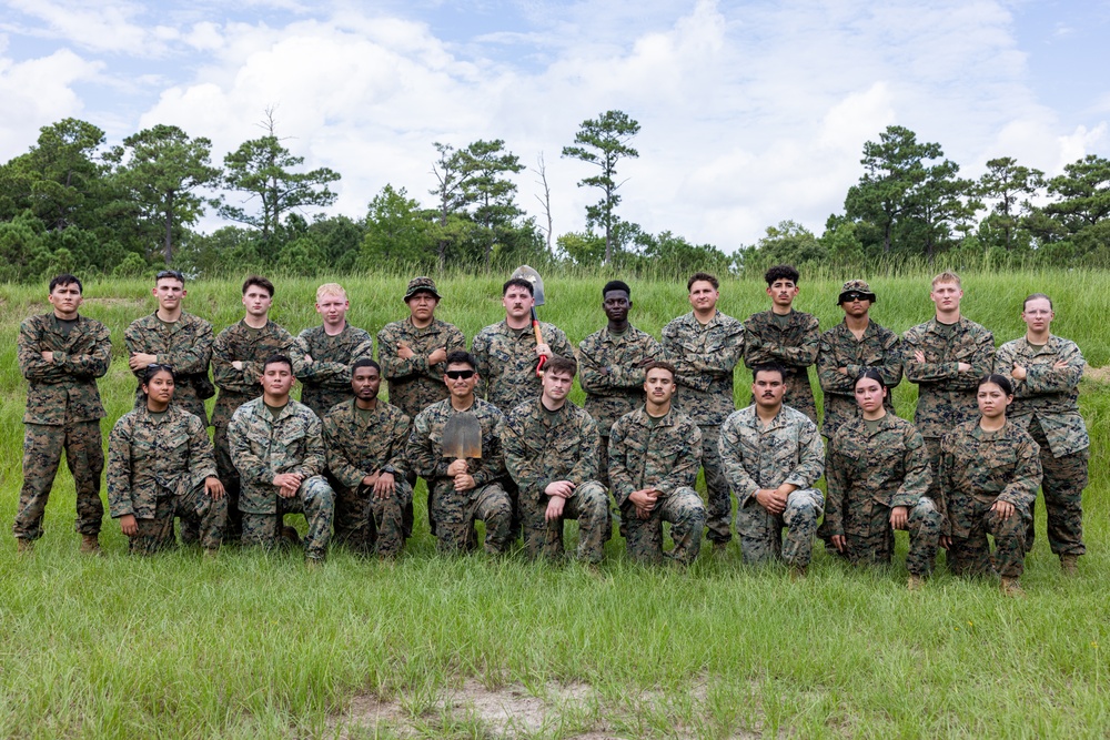 Marines with School of Infantry - East train to throw grenades