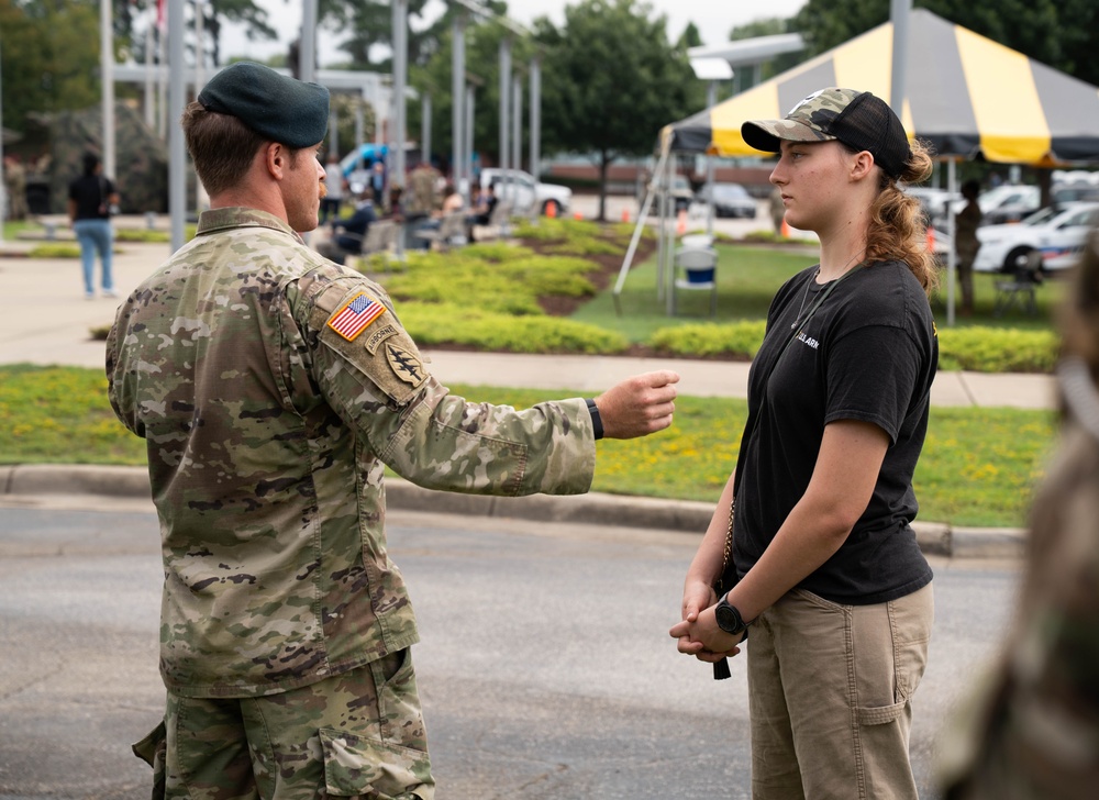 National Airborne Day Brings Soldiers, Community Together in Fayetteville