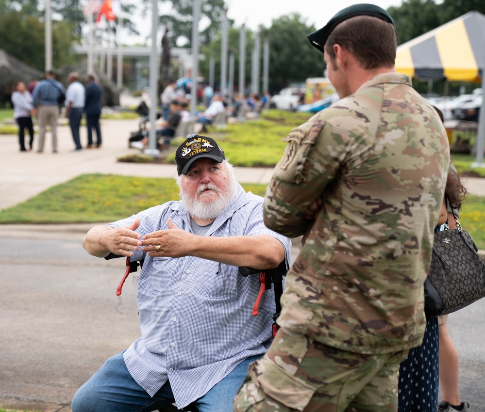 National Airborne Day Brings Soldiers, Community Together in Fayetteville