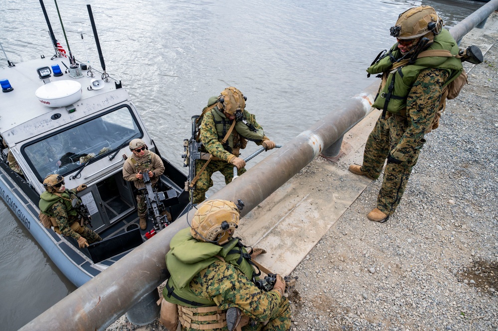 U.S. Marines and Coast Guardsmen conduct port seizure during Arctic Edge 2025