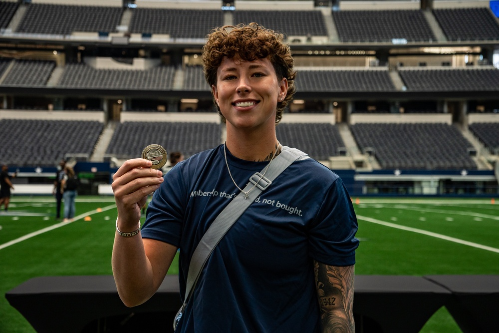 U.S. Army Soldiers take part in the USAA Salute to Service Boot Camp