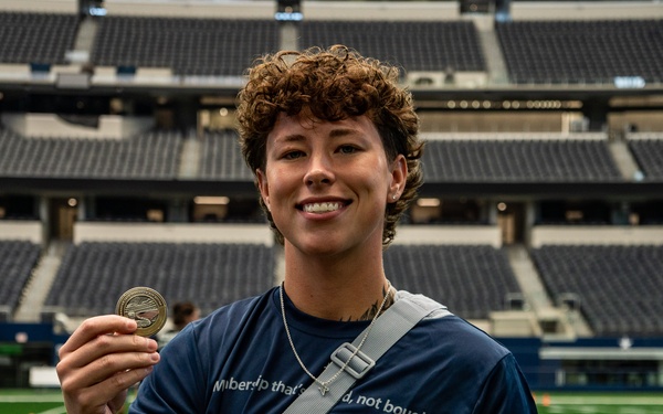 U.S. Army Soldiers take part in the USAA Salute to Service Boot Camp