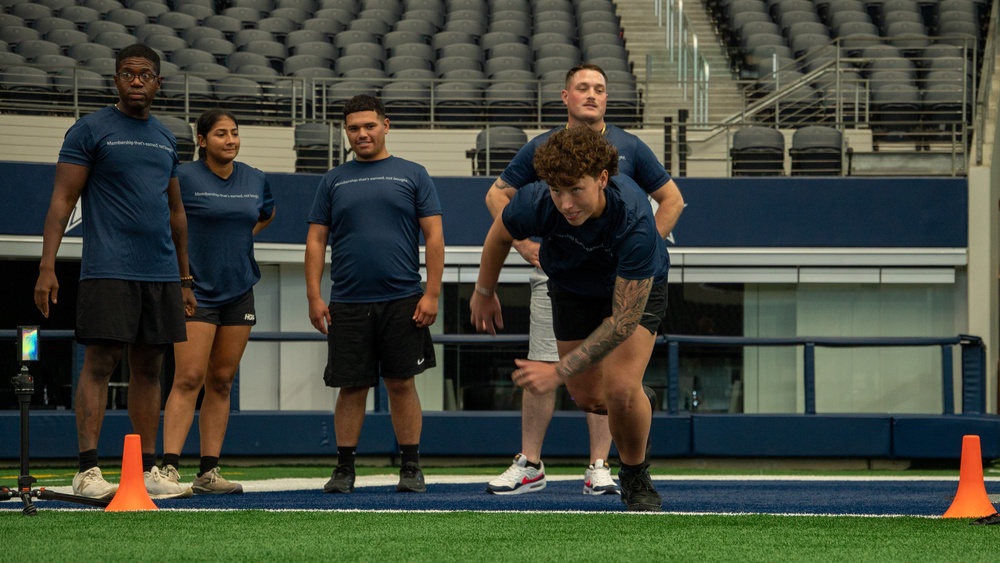 U.S. Army Soldiers take part in the USAA Salute to Service Boot Camp