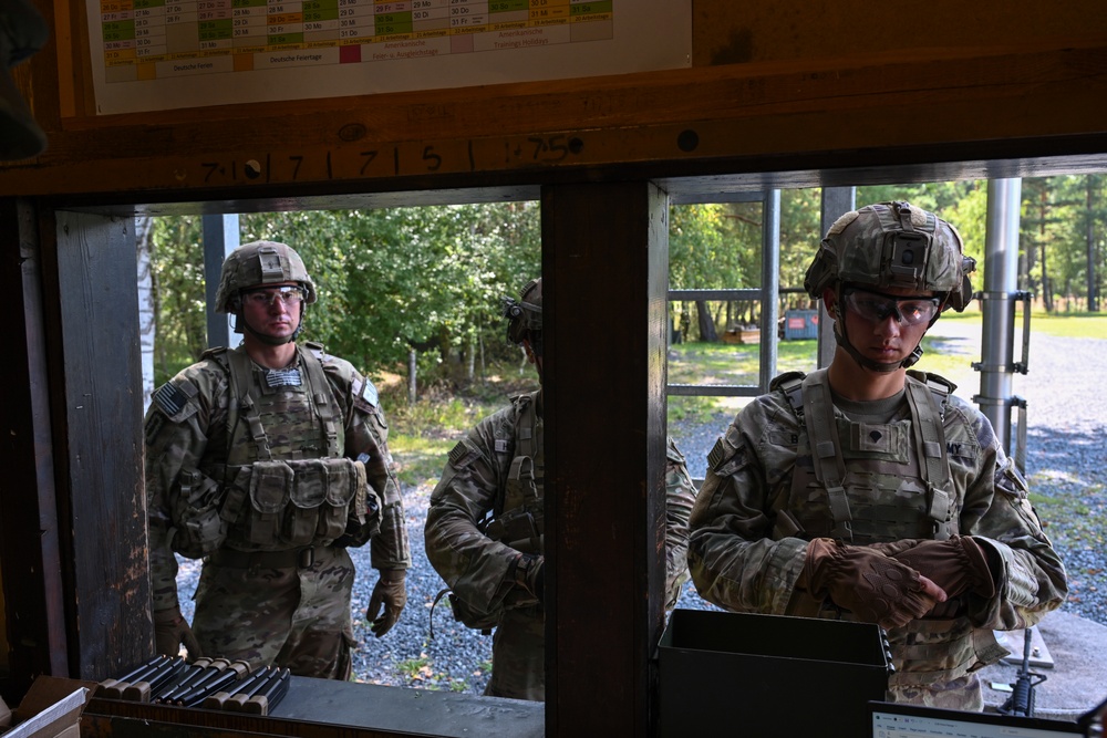 USAREUR-AF Best Squad Competition: M17 Pistol Qualification