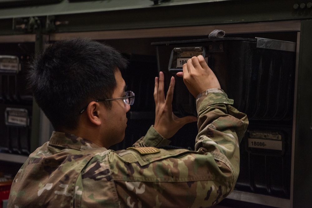 35th Logistics Readiness and Munitions Airmen train with 137th SOW Air Commandos