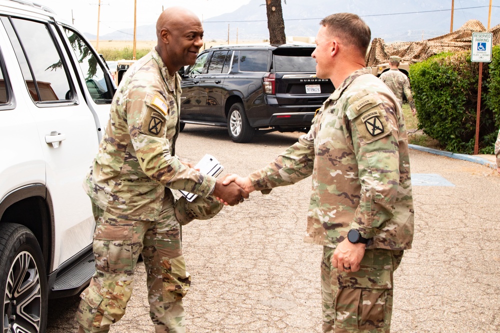 U.S. Army Combined Arms Center commander visits Joint Task Force-Southern Border headquarters