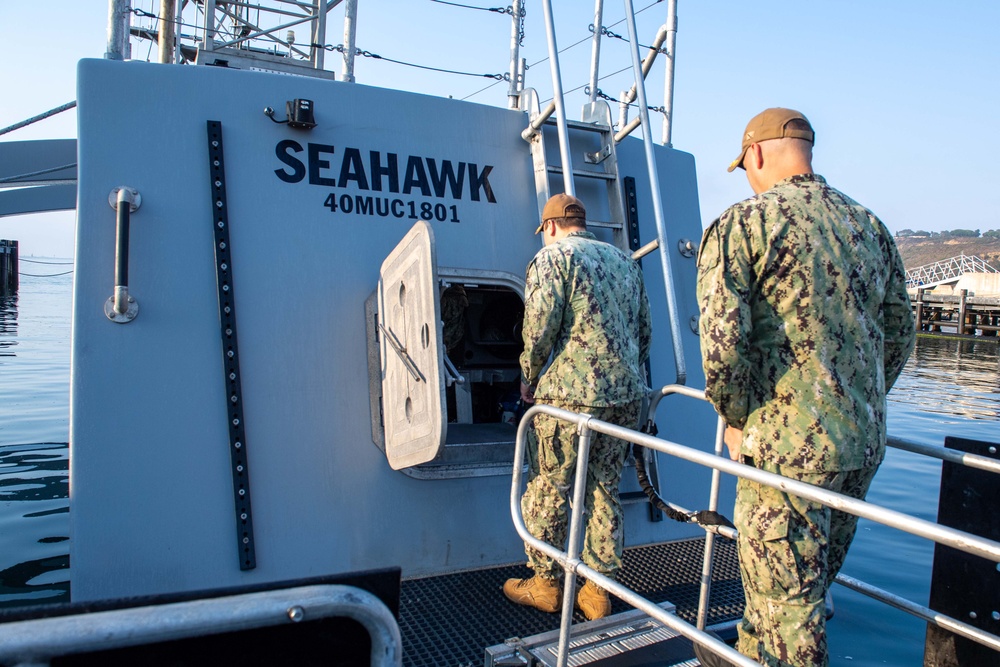 Visitors Tour MDUSV Seahawk