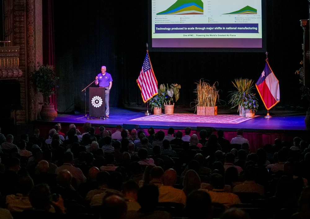 AFMC leader outlines demand signals at Fed Supernova 2025