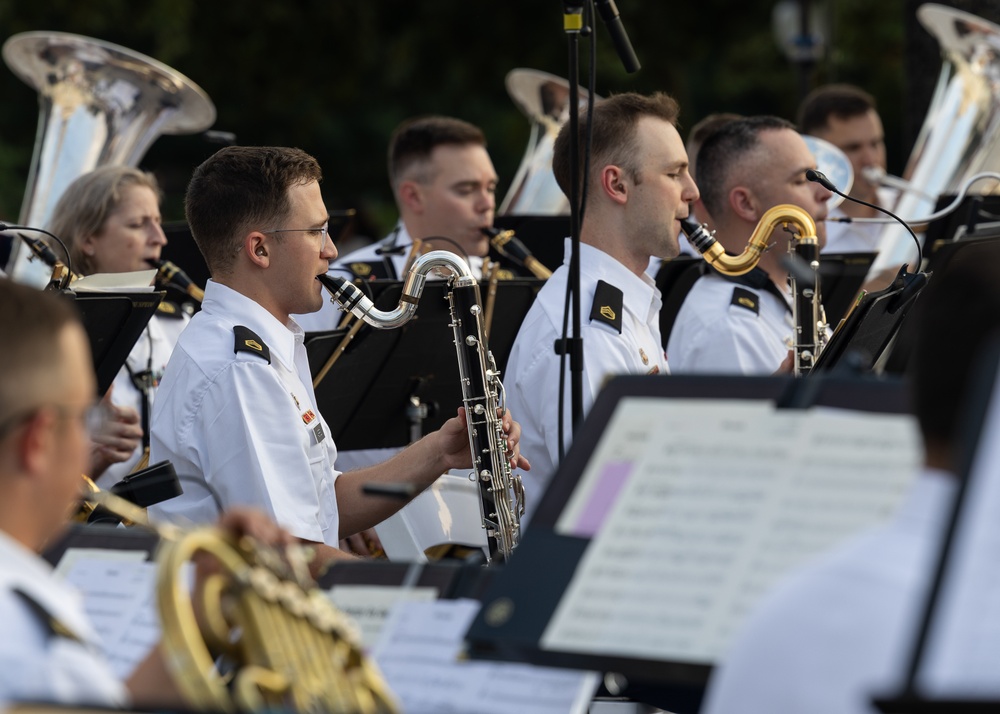 U.S. Army Concert Band performs at The Capitol