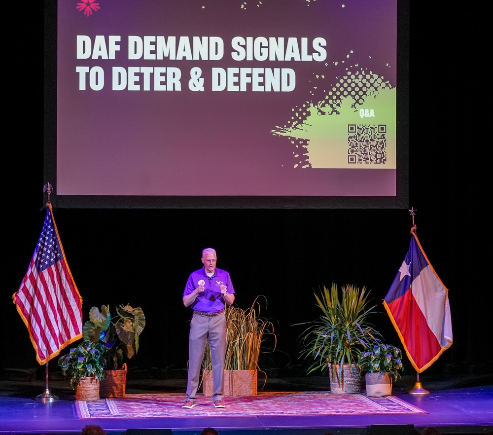 AFMC leader outlines demand signals at Fed Supernova 2025