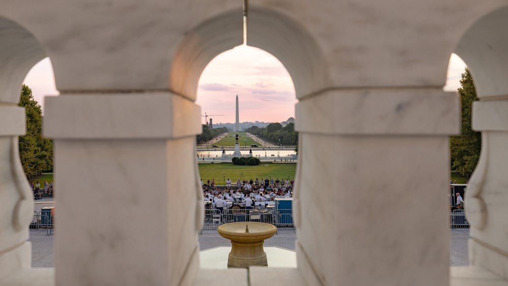U.S. Army Concert Band performs at The Capitol