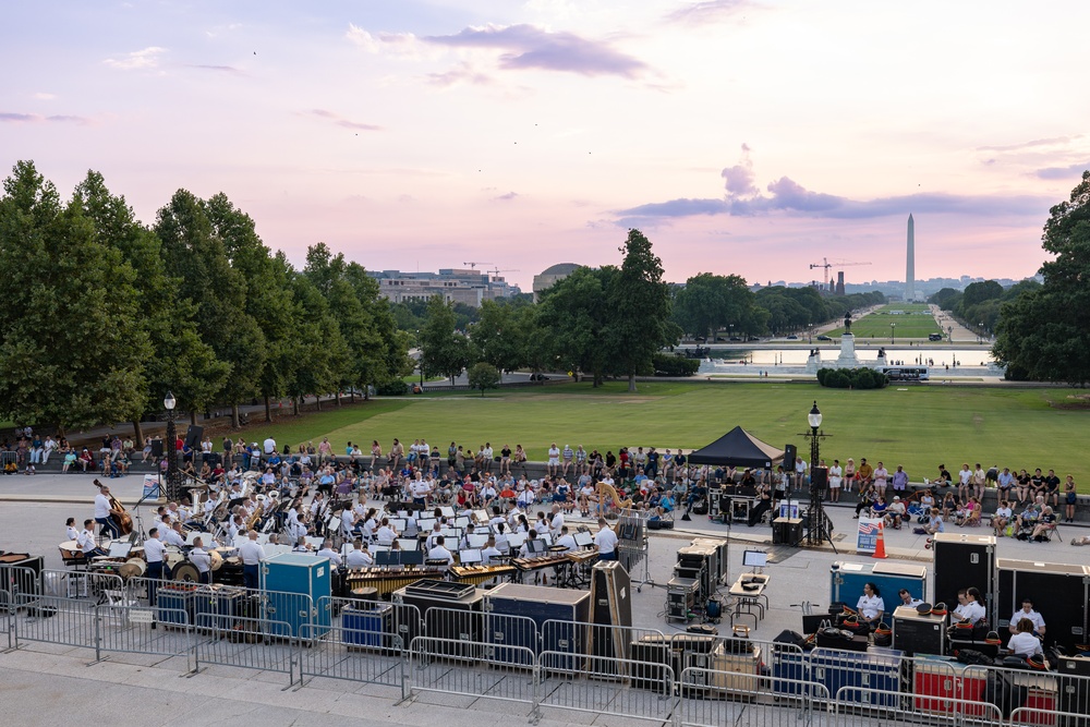 U.S. Army Concert Band performs at The Capitol