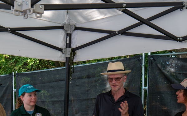 USAREUR-AF and Mayor of Bergisch-Gladbach visits 25-11 DE